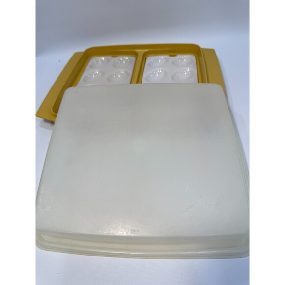 Vintage Tupperware Deviled Egg Keeper Carrier Tray Container Harvest Gold 723-4 - Picture 8 of 8